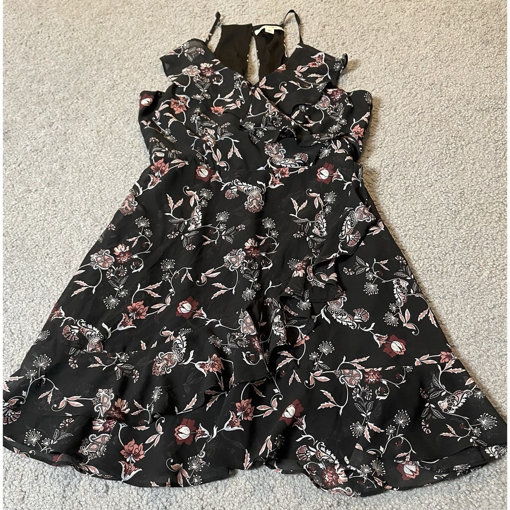 Francesca's Mi Ami Faux Wrap Dress Sz S Black Pink Floral Ruffles City Clubwear - Picture 4 of 14